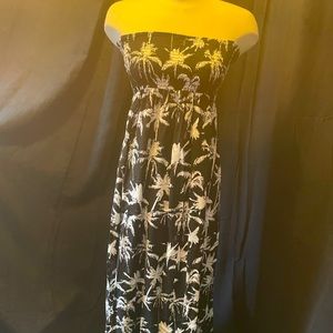 Buy 2 for $20 SALE!!! Black and white palm trees Maxi halter dress